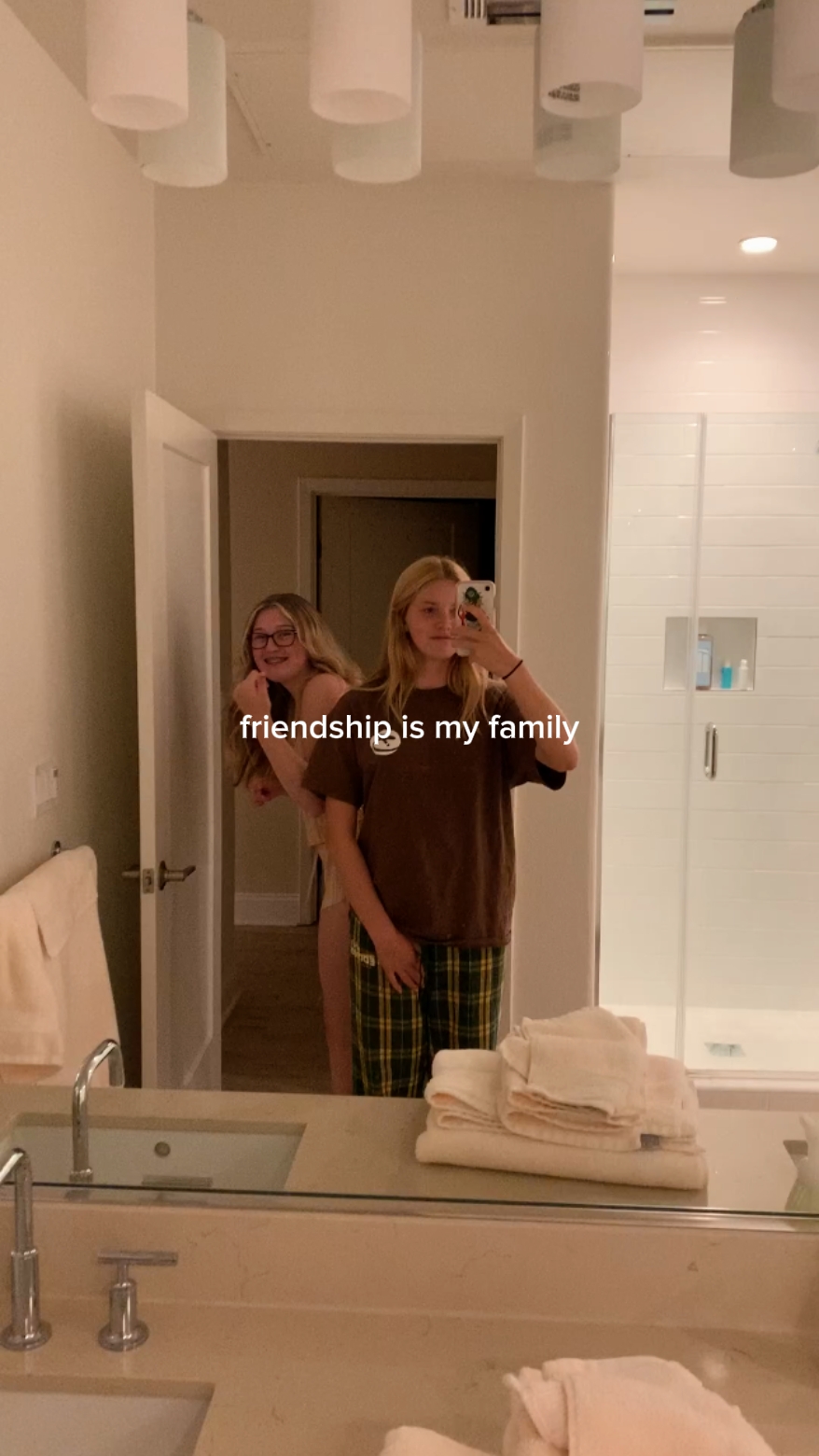 Amizade é minha familia