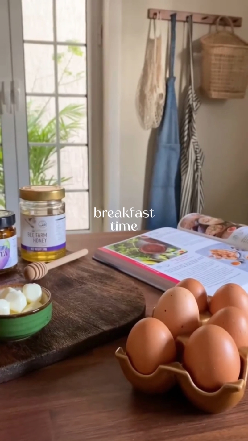 breakfast time 