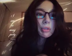 Oneless lonely girl