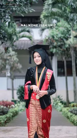Trend wisuda 2024