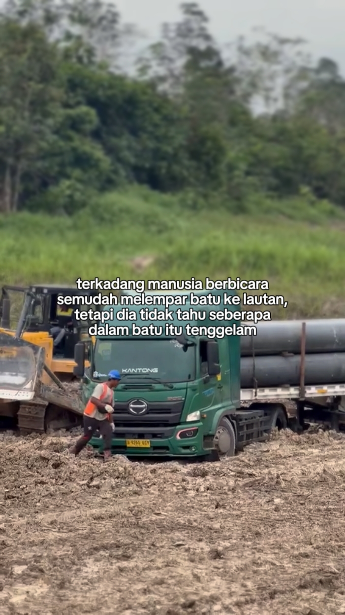 STORY TRUK