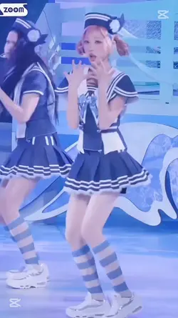 手を取り合って踊りましょう