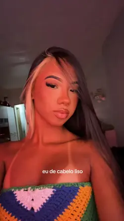 eu de cabelo liso