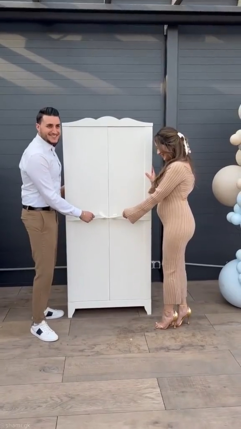 baby shower moments 