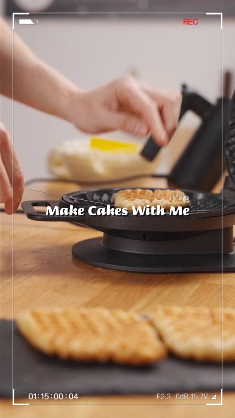Make Cakes With Me