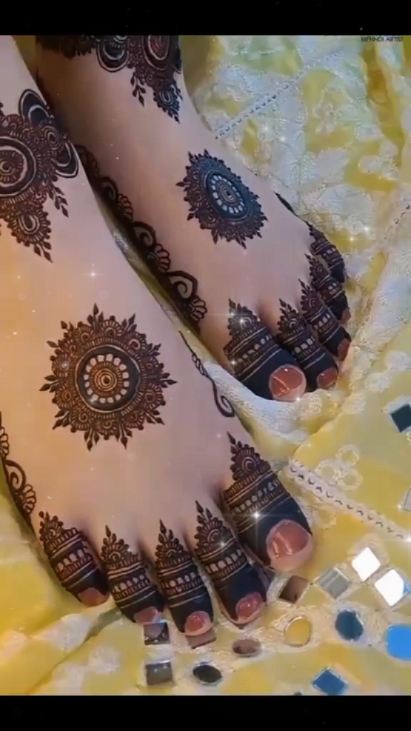 Mehndi Trending Slom