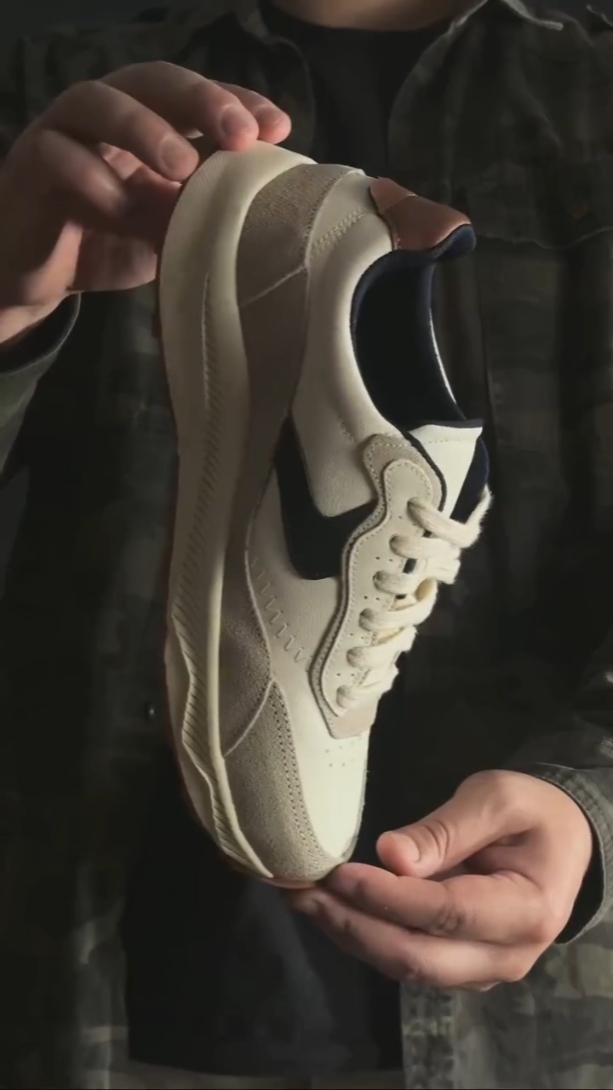 Sepatu Kasual Baru