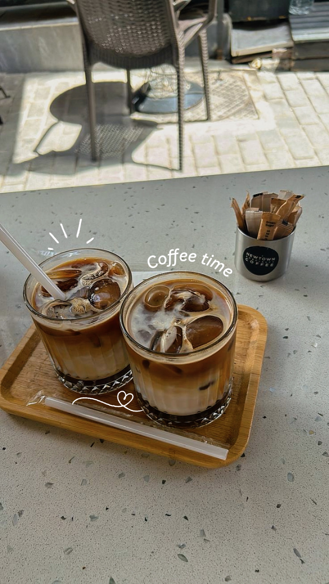 waktunya minum kopi