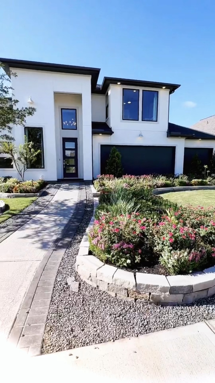 luxury house