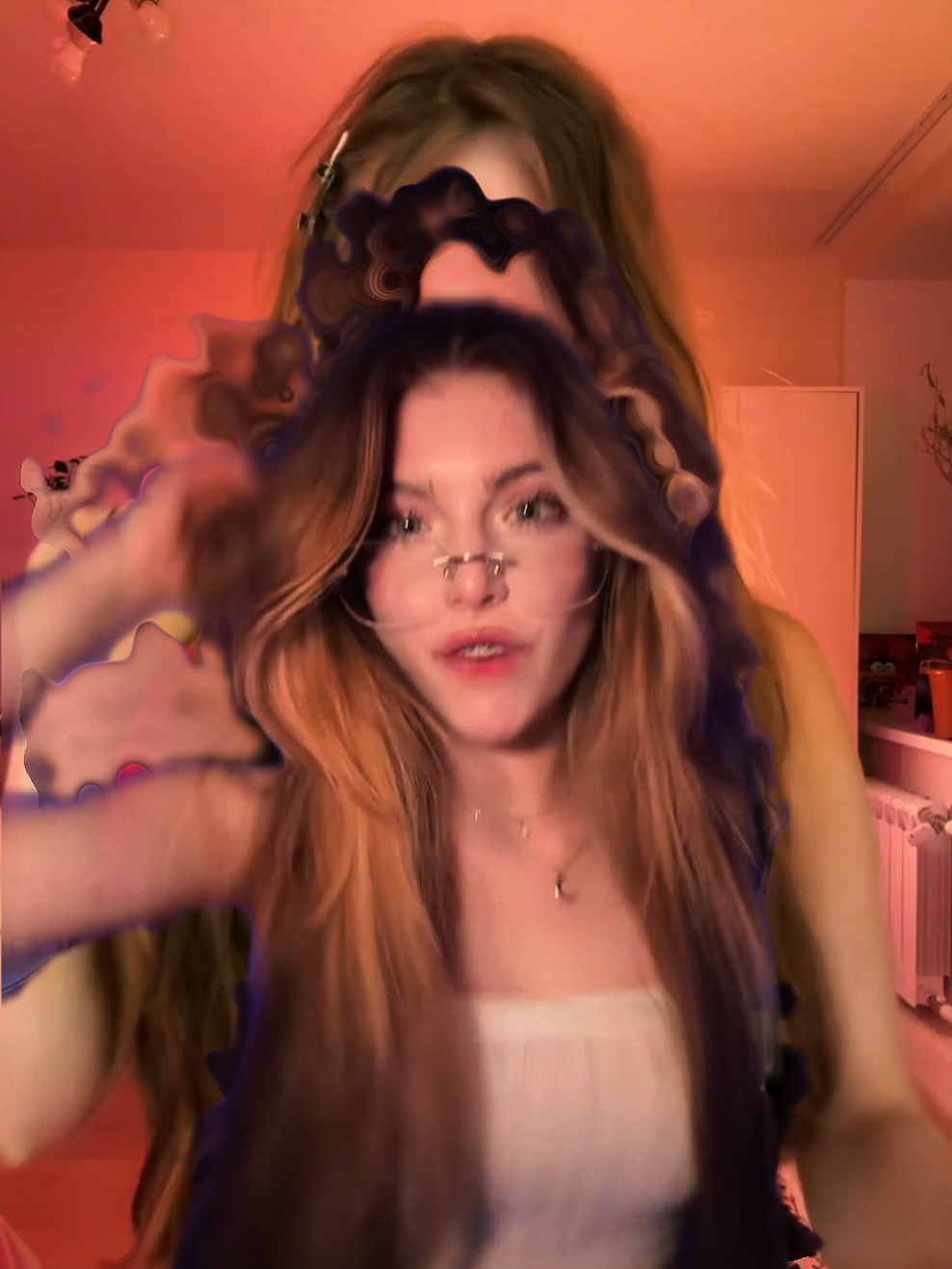 EVERYBODY DANCE