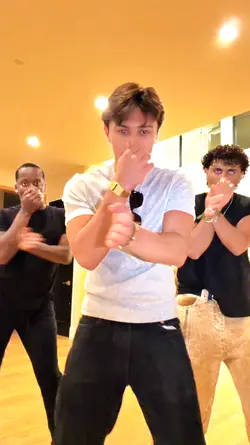 Chiki Sha Dance Velo