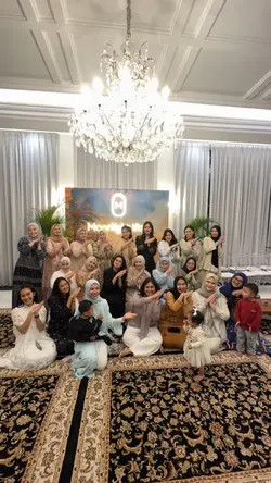 Everyone Tok Tok