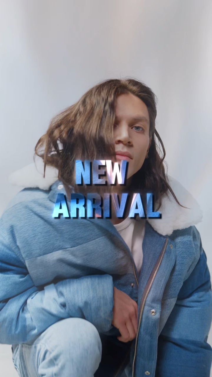 Creative Intro White Blue Winter Clothes Countdown In TikTok Style