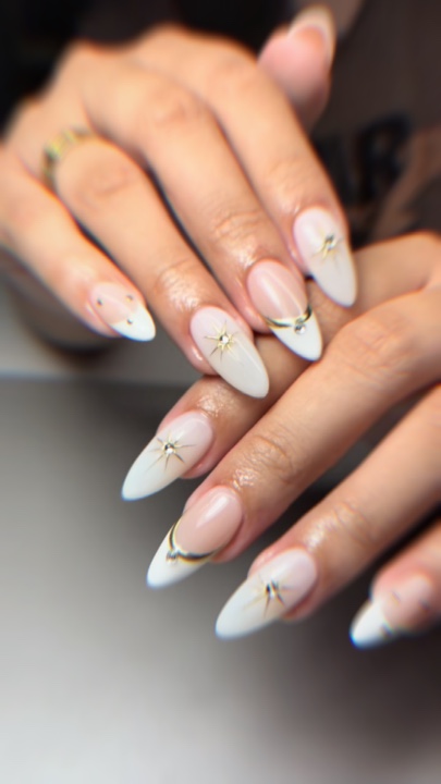 NAILS 