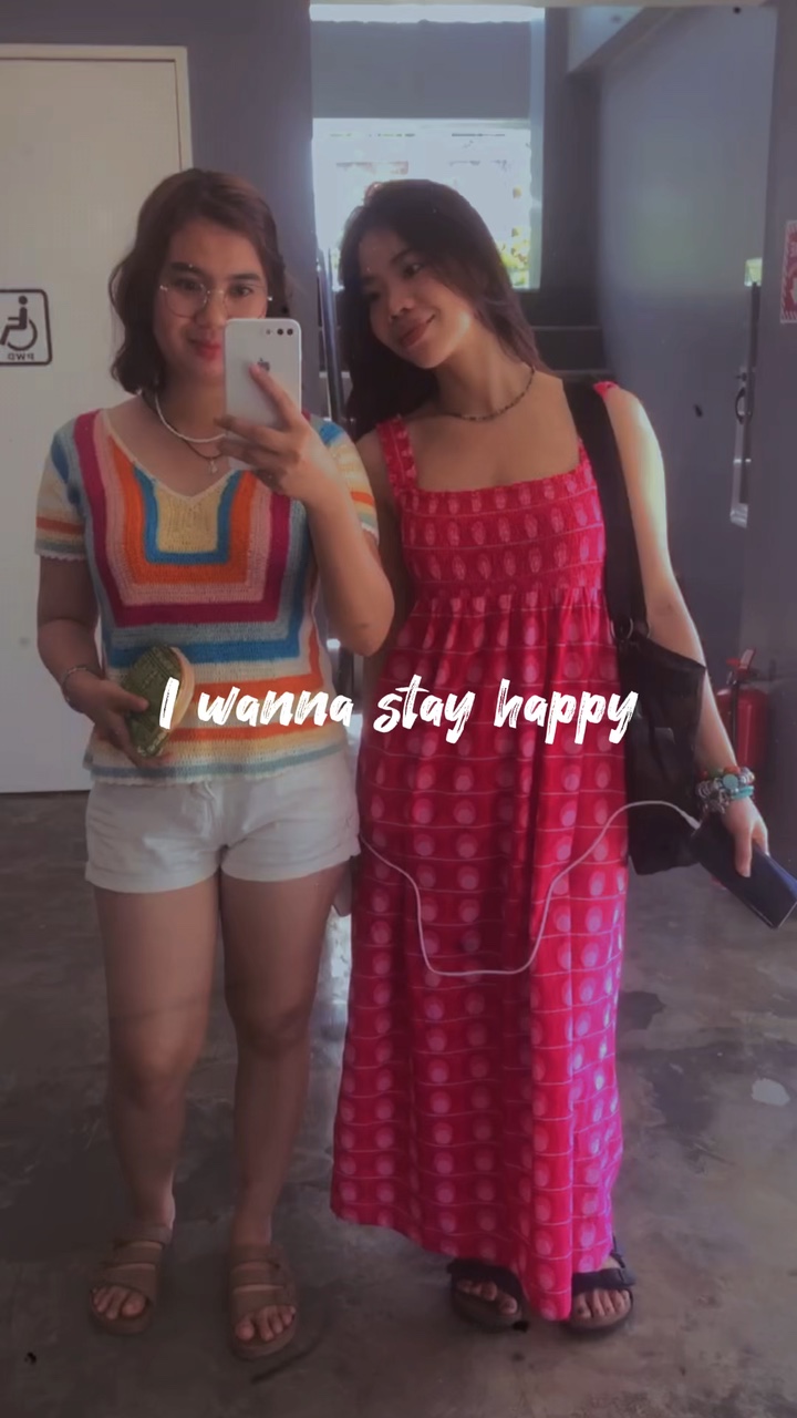 I wanna stay happy:)