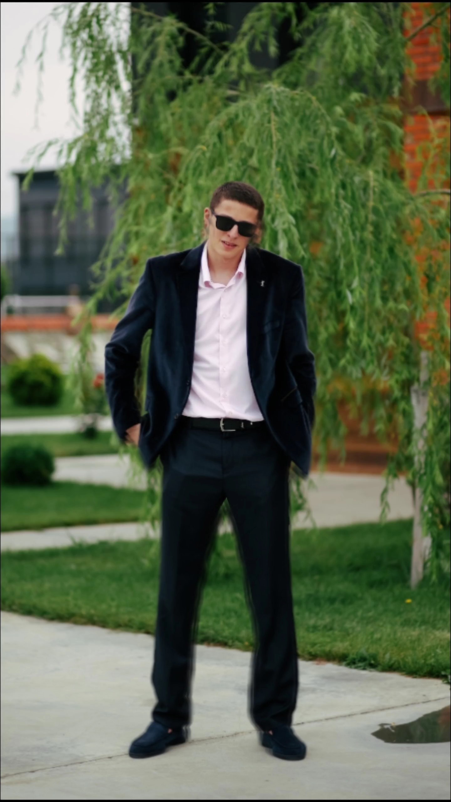 Costumes pour hommes à la mode utilisant le style TikTok