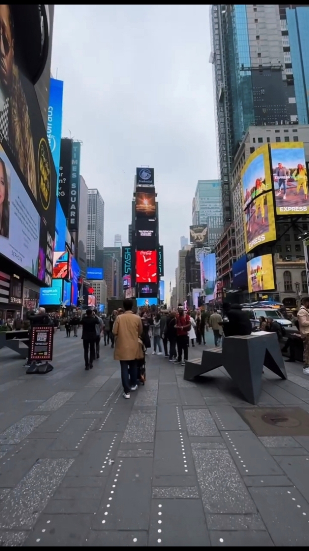 City vlog vibes