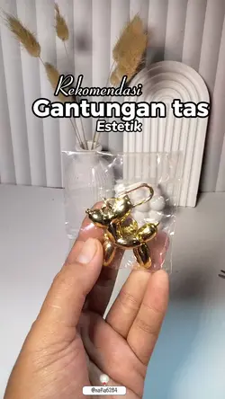 Gantungan tas 