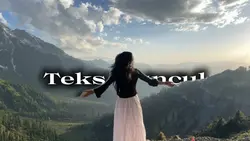 Teks muncul keatas 
