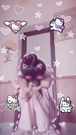 Ghép ảnh Hello Kitty