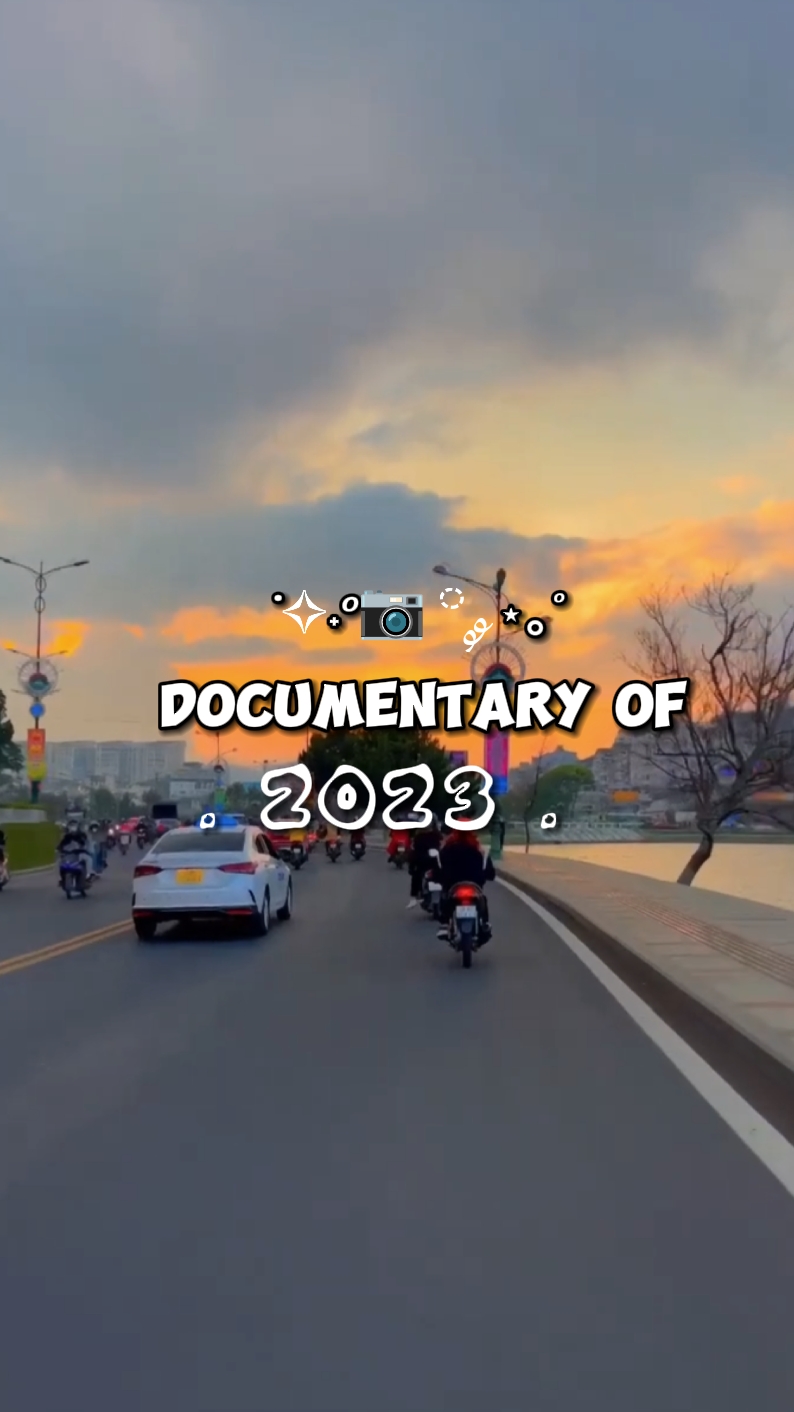 1 video + 100 foto