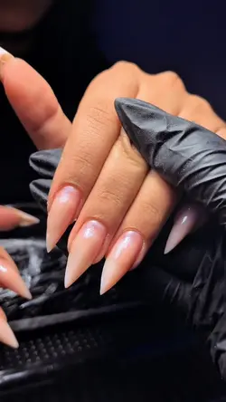 Nails Viral