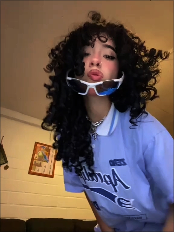 LIKE JENNIEE