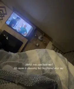 ~{mom}~