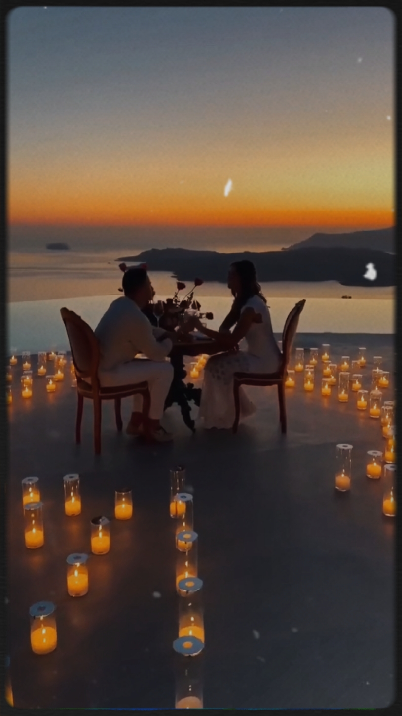 Couple
Voix off