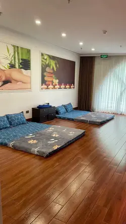 Room Tour