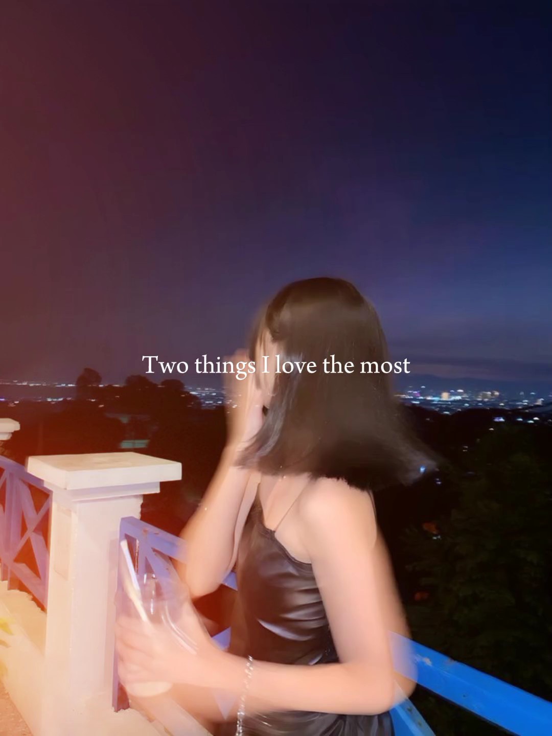 twothingsilovethemos