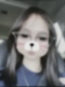 1 ảnh mờ + bụi 