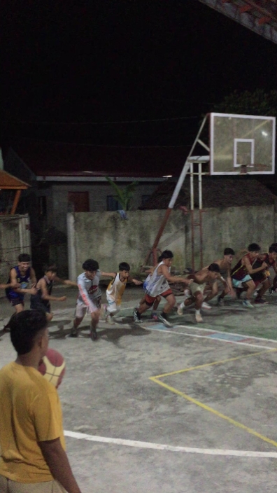 magpractice ng basketball 