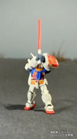 趣味で集めているフィギュアを動かしてみる