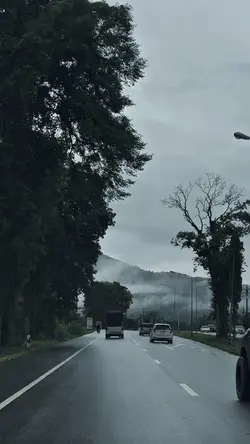 วันนั้นฝนก็ตกแบบนี้แหละ 