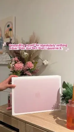Unboxing macbook neo