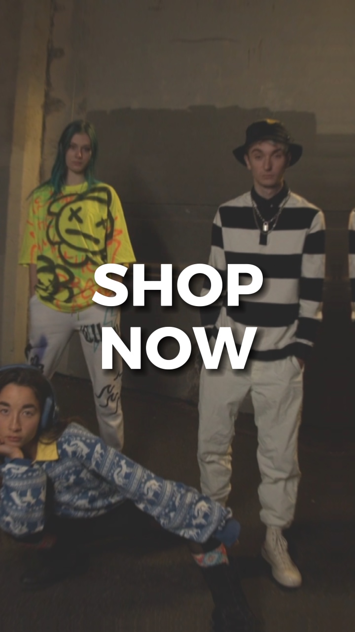 Exibição de produtos de roupas batendo Match TikTok Style