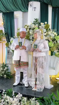 Wedding Pose