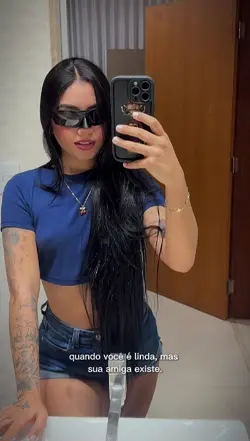 mas sua amiga existe