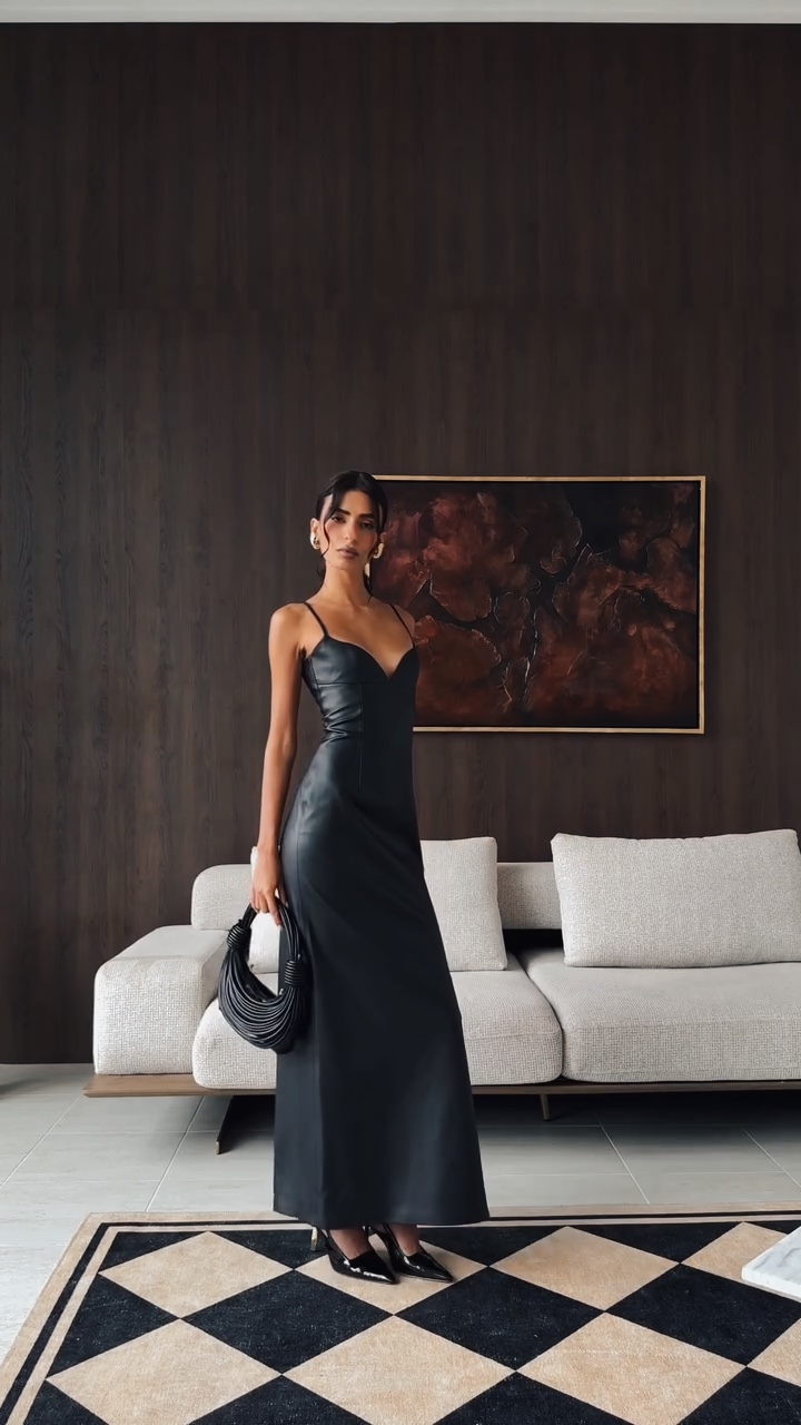 Este Vestido
