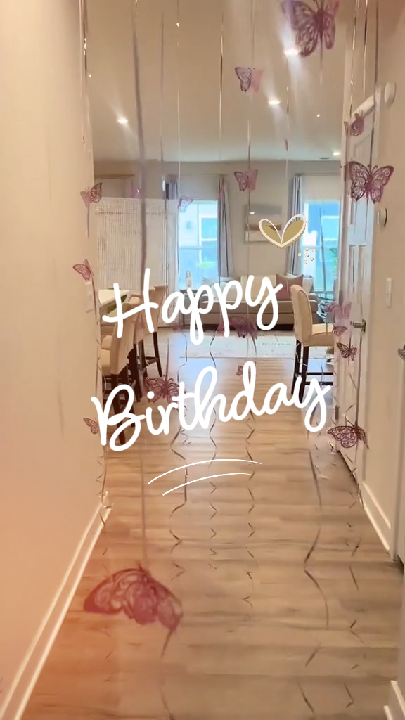 BIRTHDAY MOMENT
