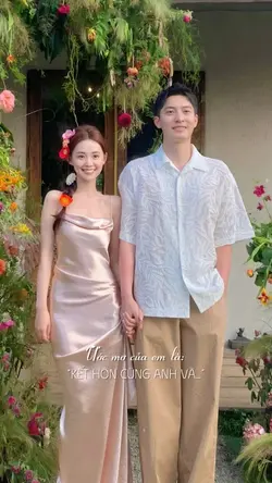 Mẫu couple kết hôn