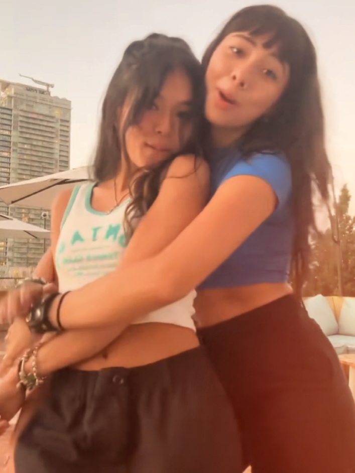 MEINE SCHWESTER 