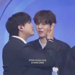 STRAY KIDS KISS CHAI