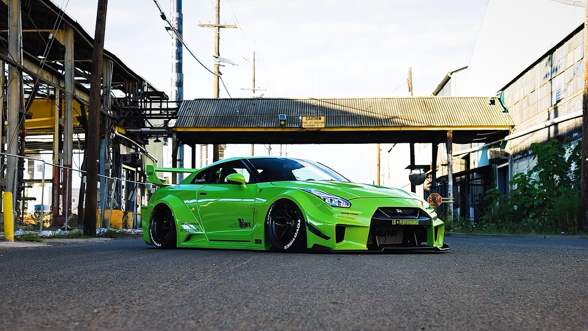 CINEMATIC CAR