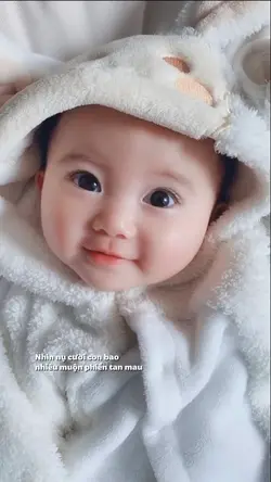 mẫu em bé 