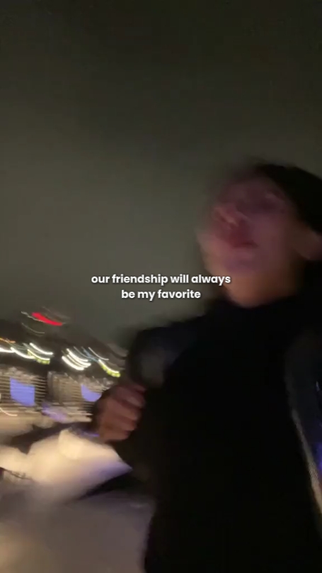 Ang aming pagkakaibigan ay