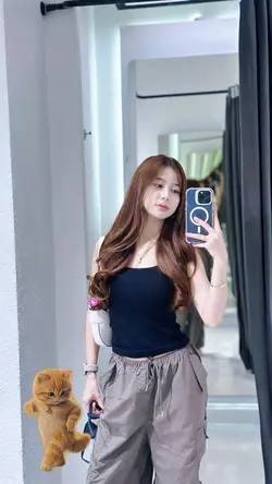 Kucing joget asik