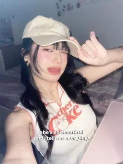 her lips, her lips
