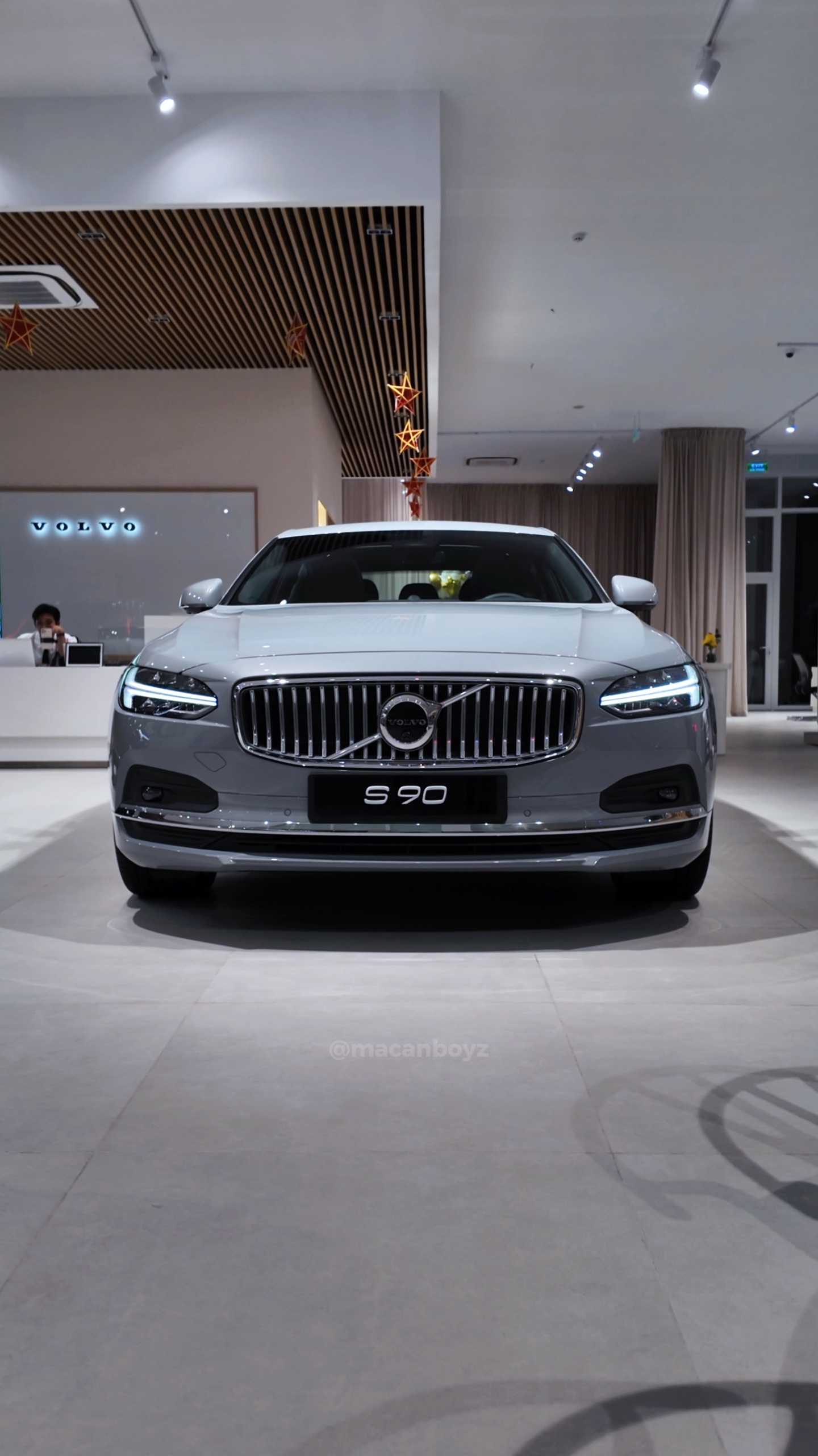 LUXURY CARS TEMPLATE